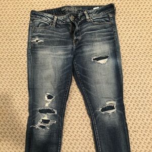 Distressed American Eagle jegging